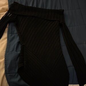 Princess Polly Black Off-Shoulder Sheer Ribbed Top Sz: M/L